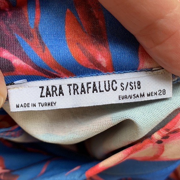 Floral Zara dress - Picture 12 of 12